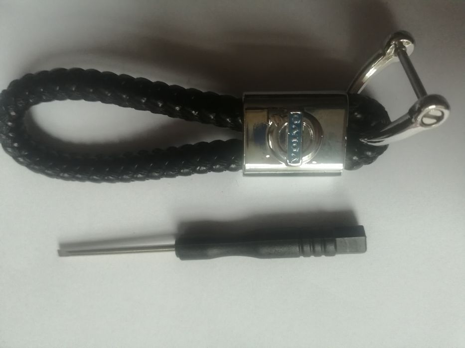 Volvo brelok breloczek skórzany pleciony idealny na prezent