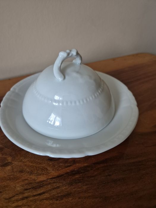 Maselniczka porcelanowa biała