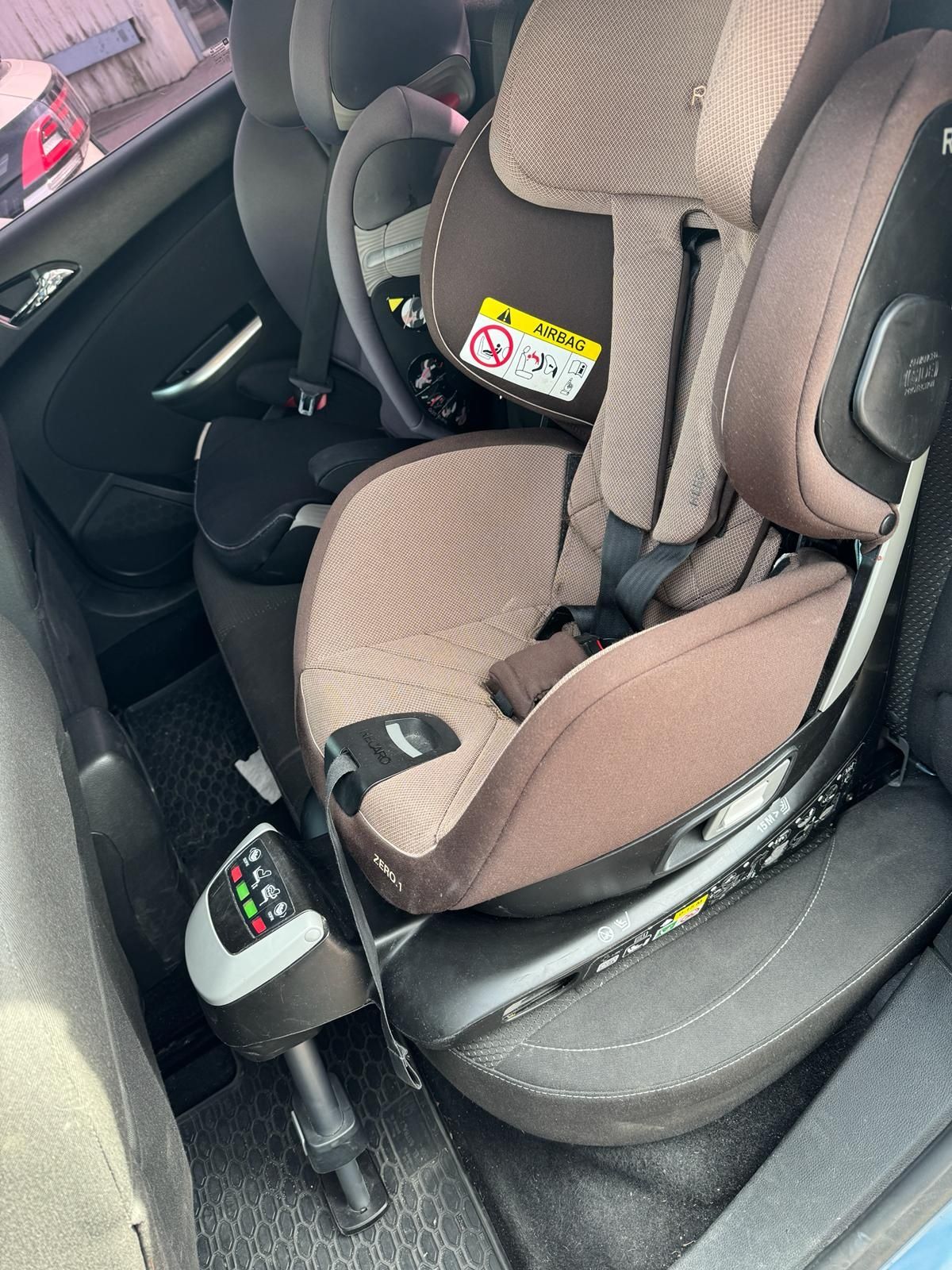 Obrotowy fotelik Recaro Zero 1 Isofix  0-18kg  Bezwypadkowy