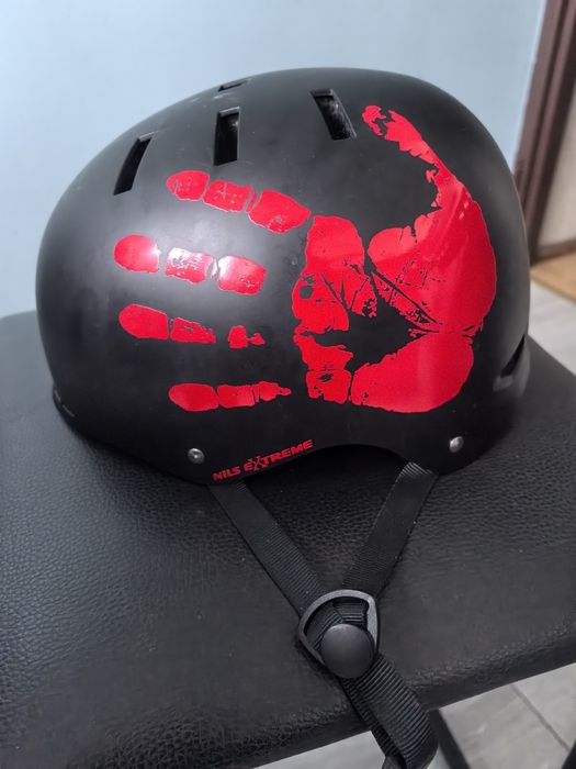 Kask na hulajnoge, rower Nils Extreme