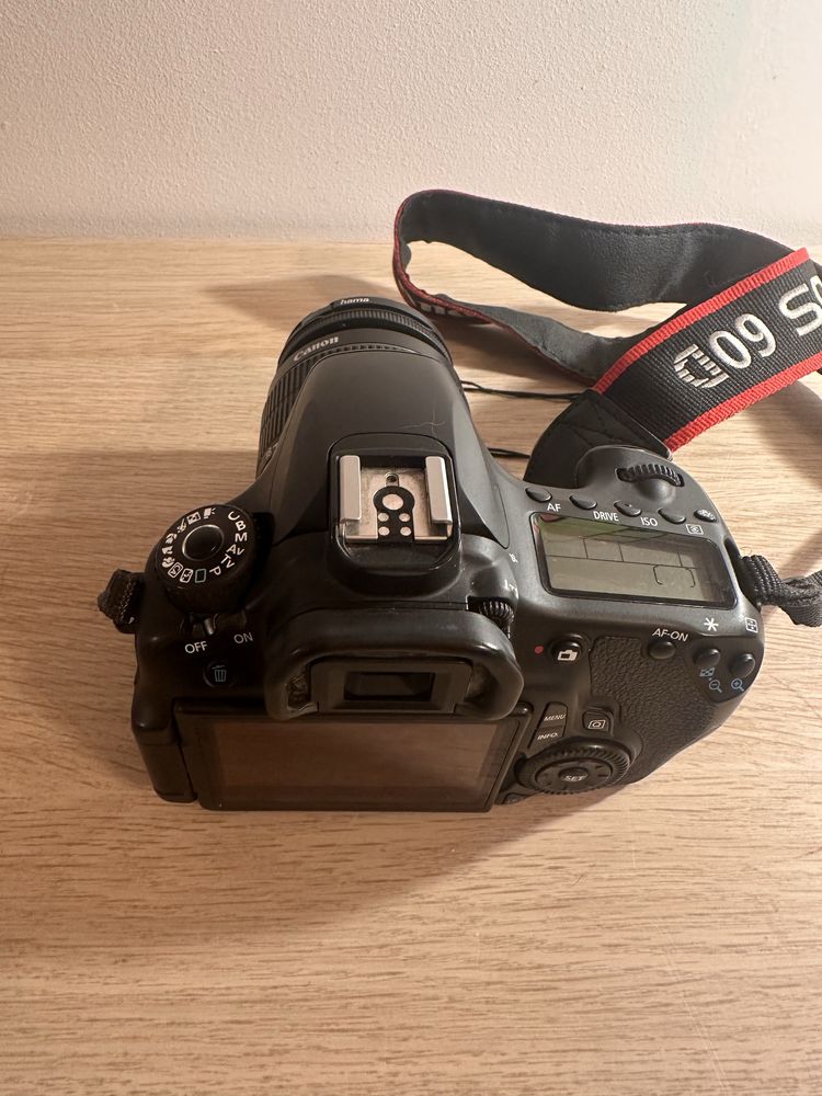 Canon EOS 60D + obiektyw 18-55mm IS – zestaw do zdjęć i filmów!