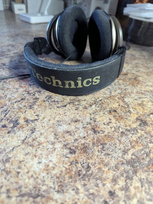 Наушники Technics