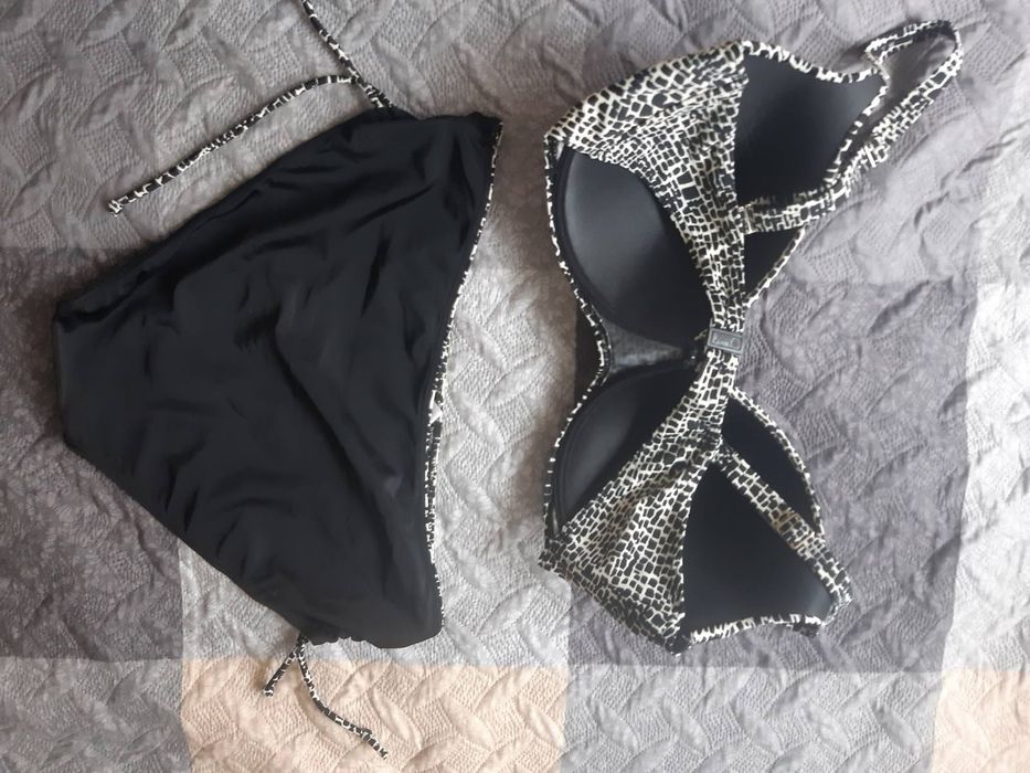 Купальник роздільний в чудовому стані