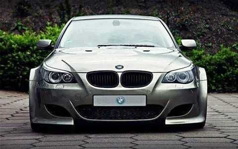 Bodykit bmw e60 e61 M5 blotniki zderzak