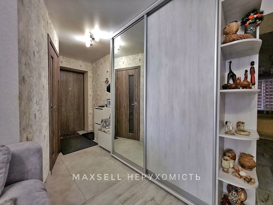 Продам 2-кімнатну квартиру з чудовим новим ремонтом