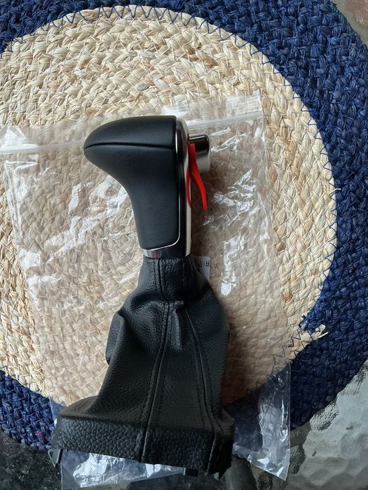 Ручка чохол кожух ручки коробки Audi A5 A4L Q5 B8 B8PA B9 вантажівок