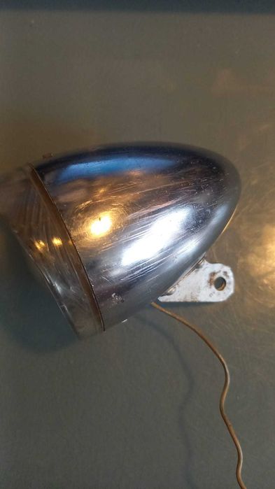 Stara lampa do roweru Superlux.