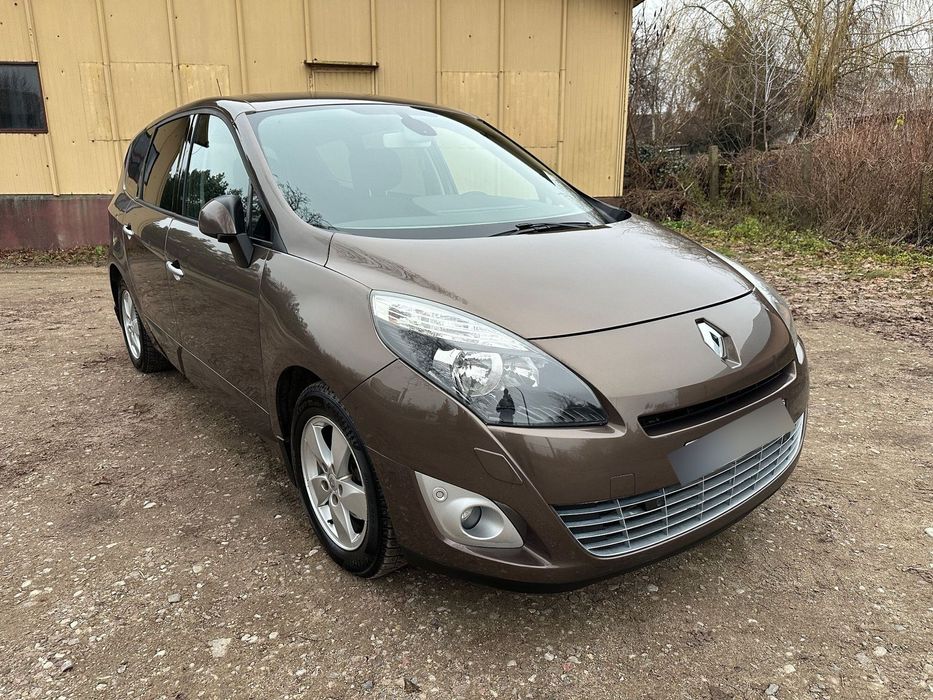Renault Grand Scenic Diesel 2009 7 osób NAVI Kamera PDC Świeżo sprowadzony