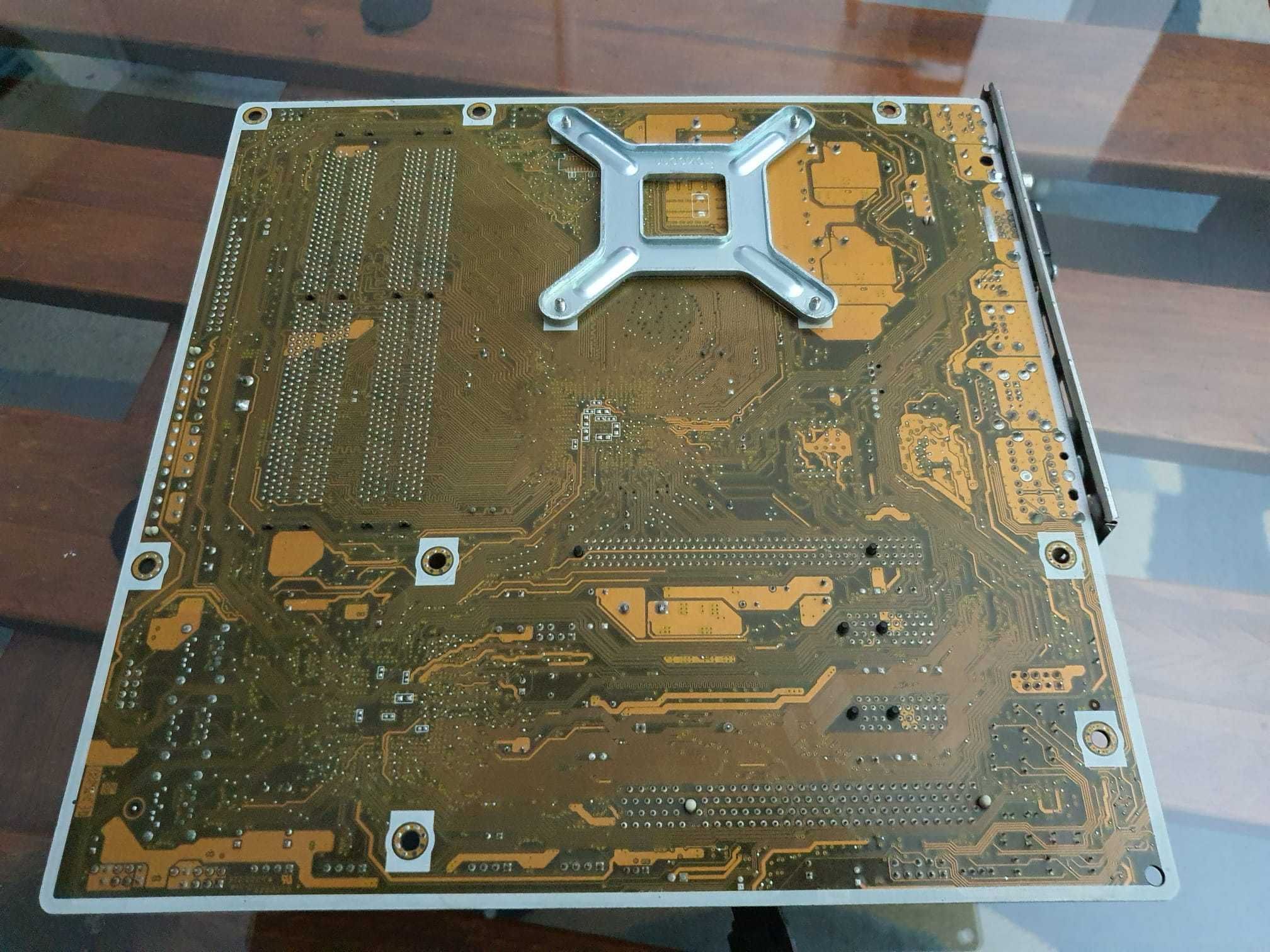 Caixa de computador/ IPIBL/LB