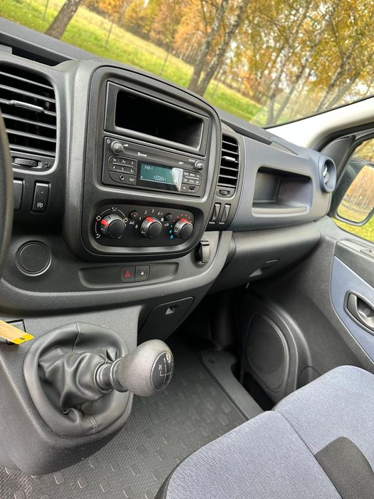Opel Vivaro Long
