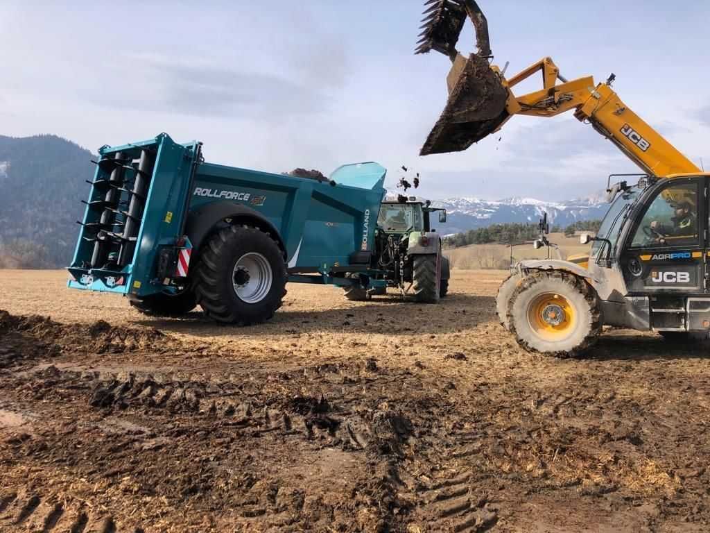 Rozrzutnik obornika ROLLAND FOLLFORCE 6620 wałki pionowe 18 ton