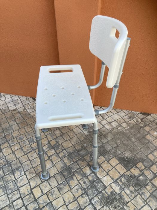 Cadeira de banho em bom estado