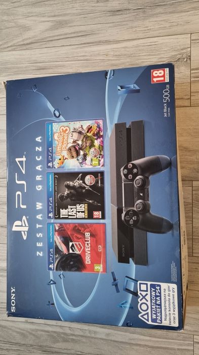 PlayStation 4. 500GB