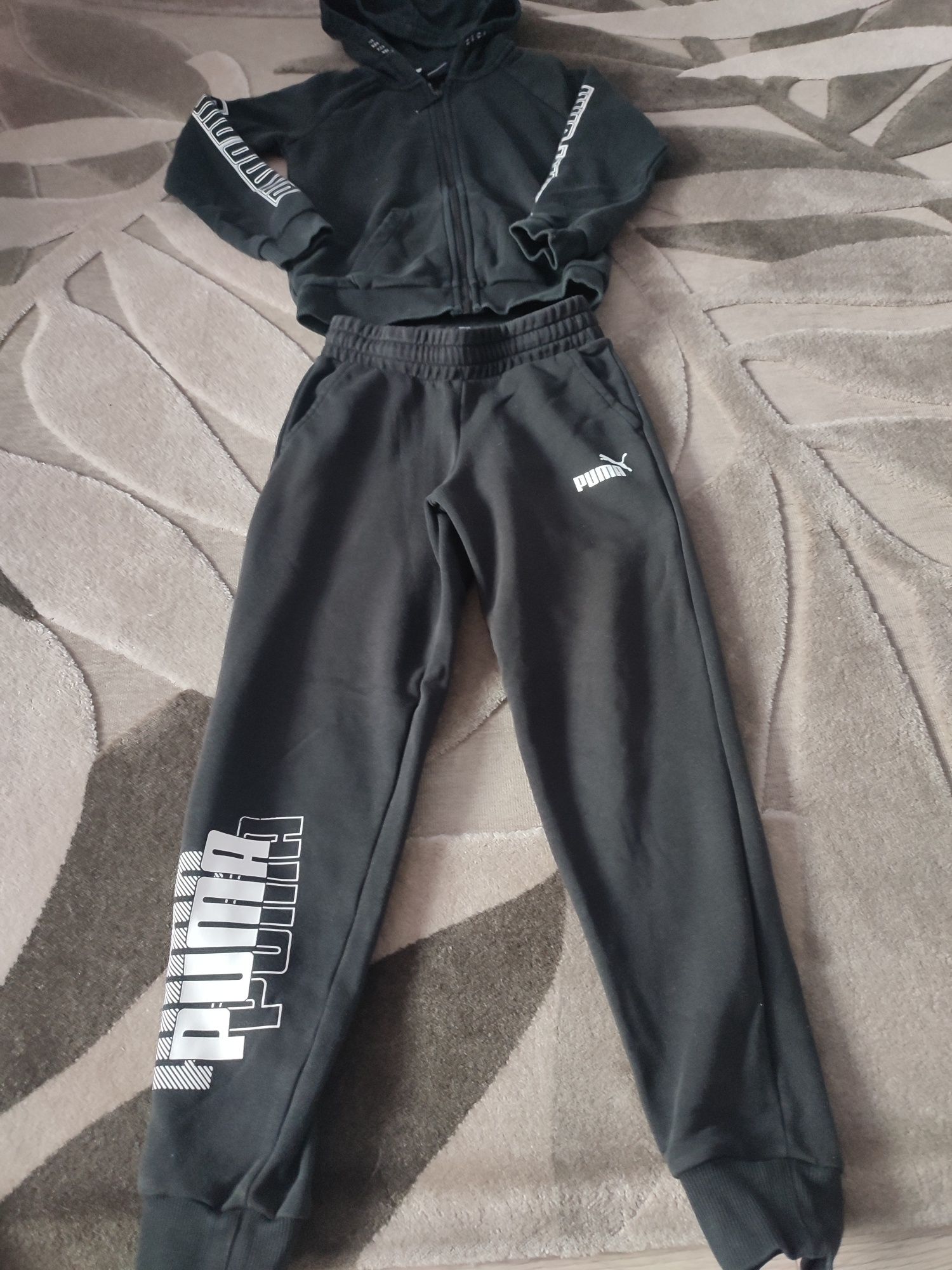 Dres chłopięcy Puma dwuczęściowy