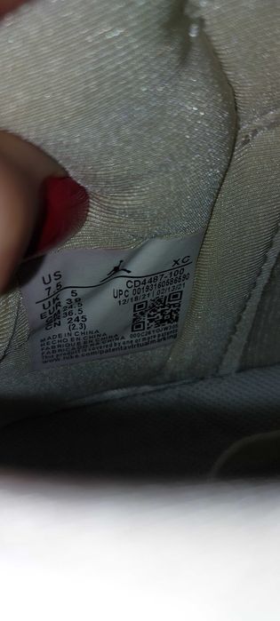 Кросівки на дівчинку