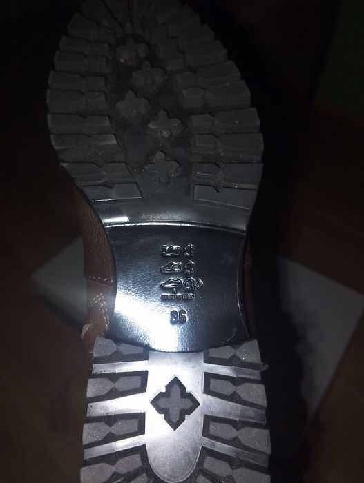 Чобіткі -ботфорди жіночі , 36 розмір.