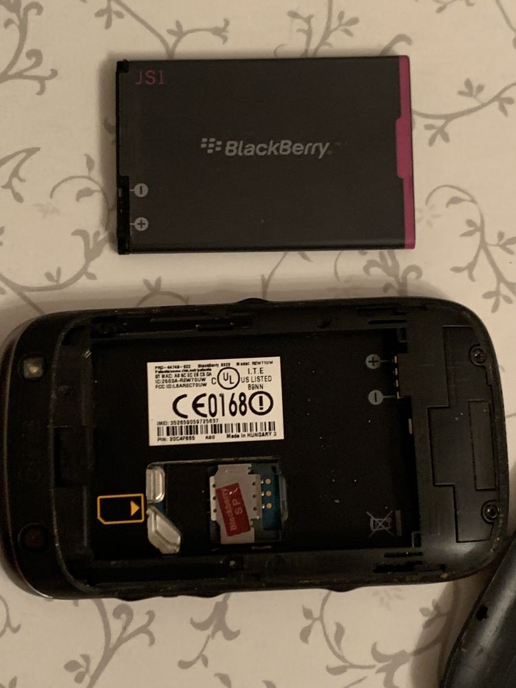 Телефон blackberry curve 9320