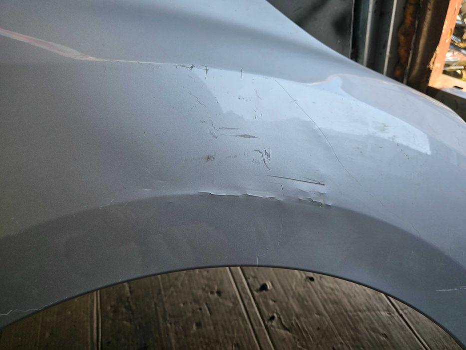 błotnik przód Toyota Verso