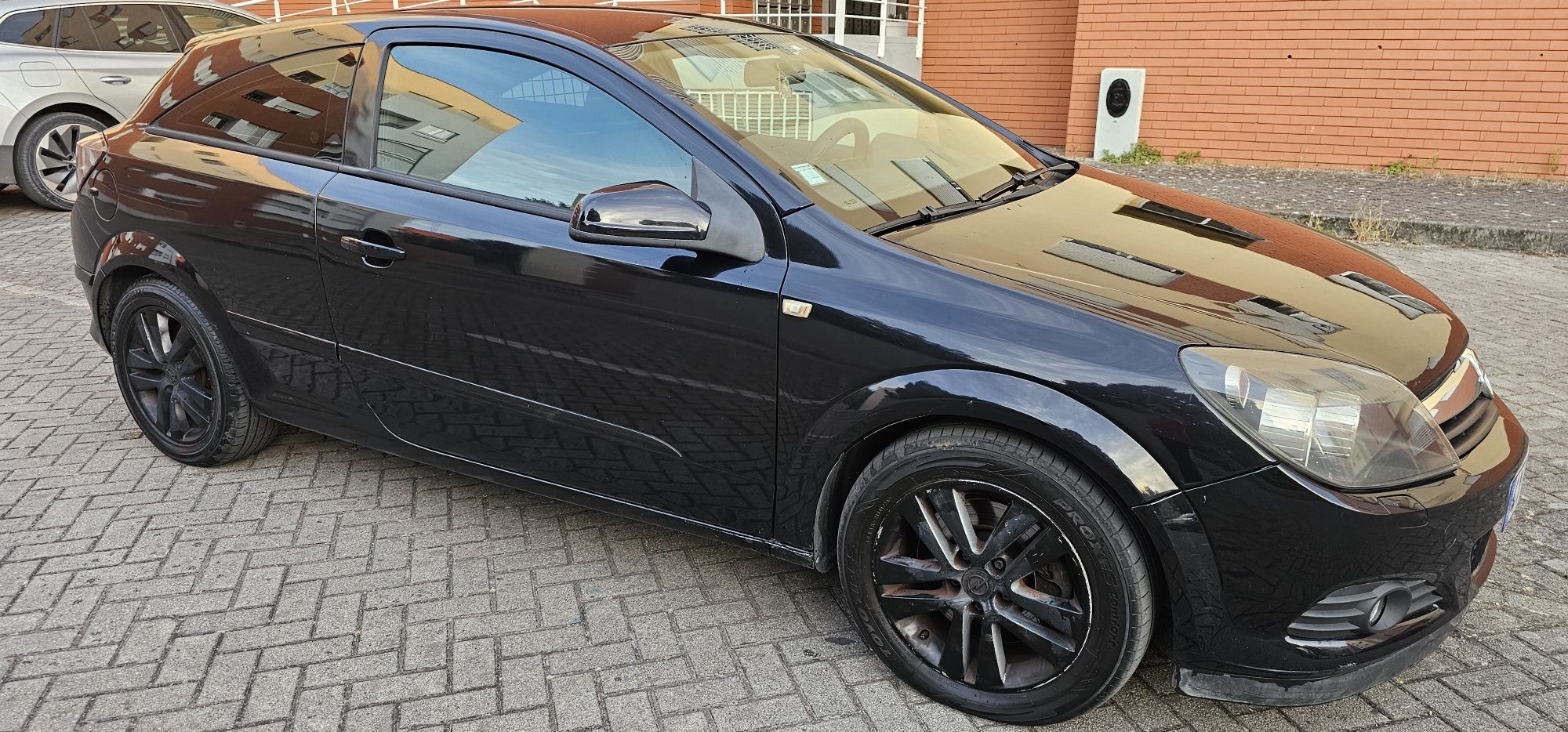 Opel astra GTC 1.7 cdti impecável 07
