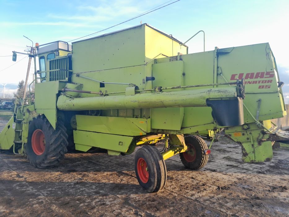 Claas dominator 85