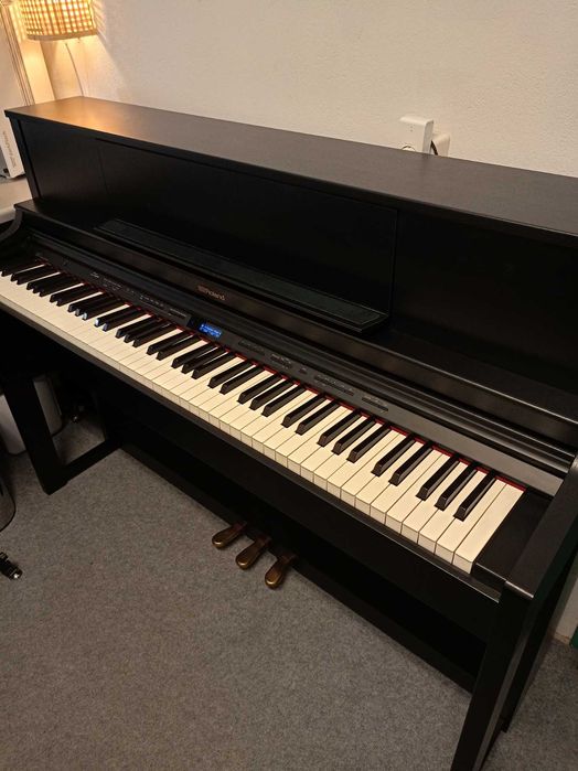 Pianino cyfrowe Roland LX7 super cena jak nowy klawiatura fortepianowa