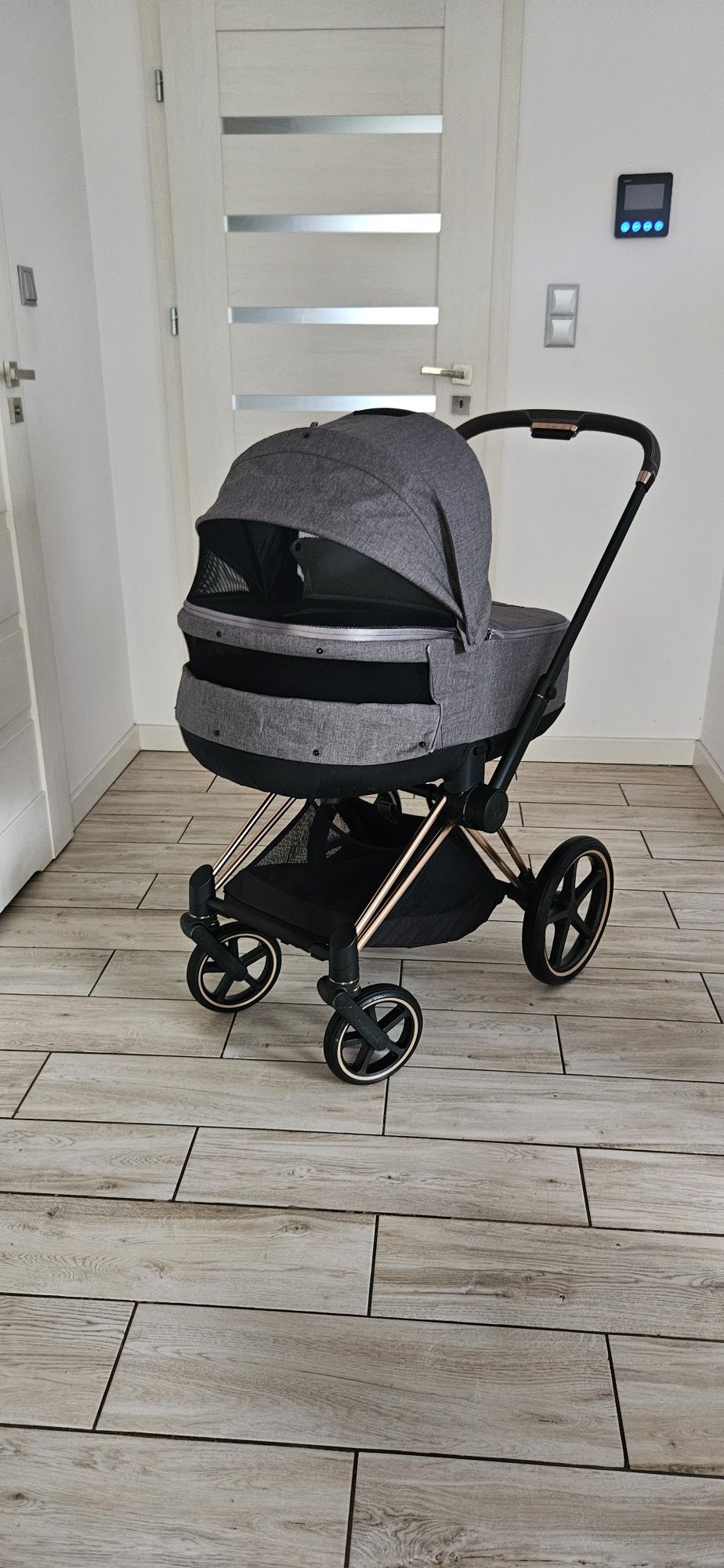 Wózek Cybex Priam 2.0 z nową spacerówką w zestawie 2w1 lub 4w1
