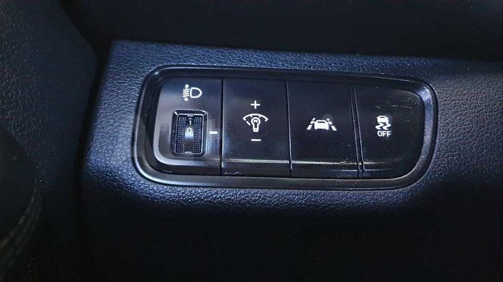 Hyundai Santa Fe 2WD