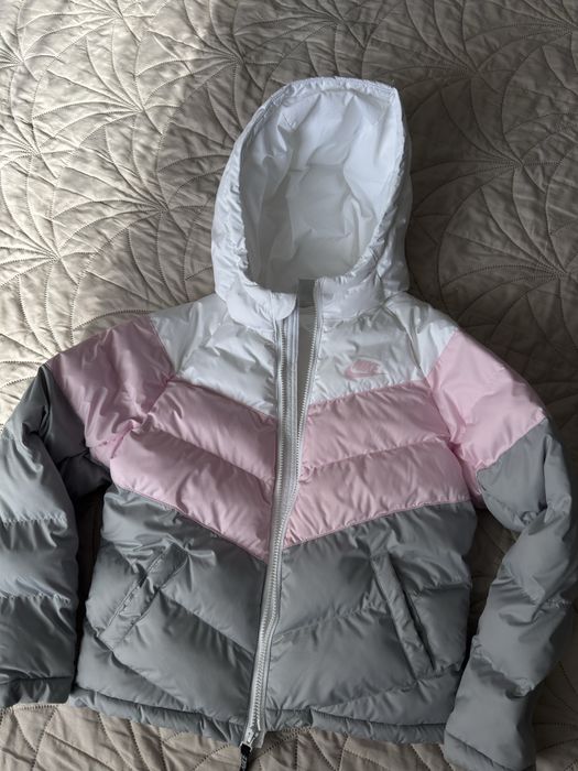 Куртка дівчинка Nike оригінал! 137-147 см