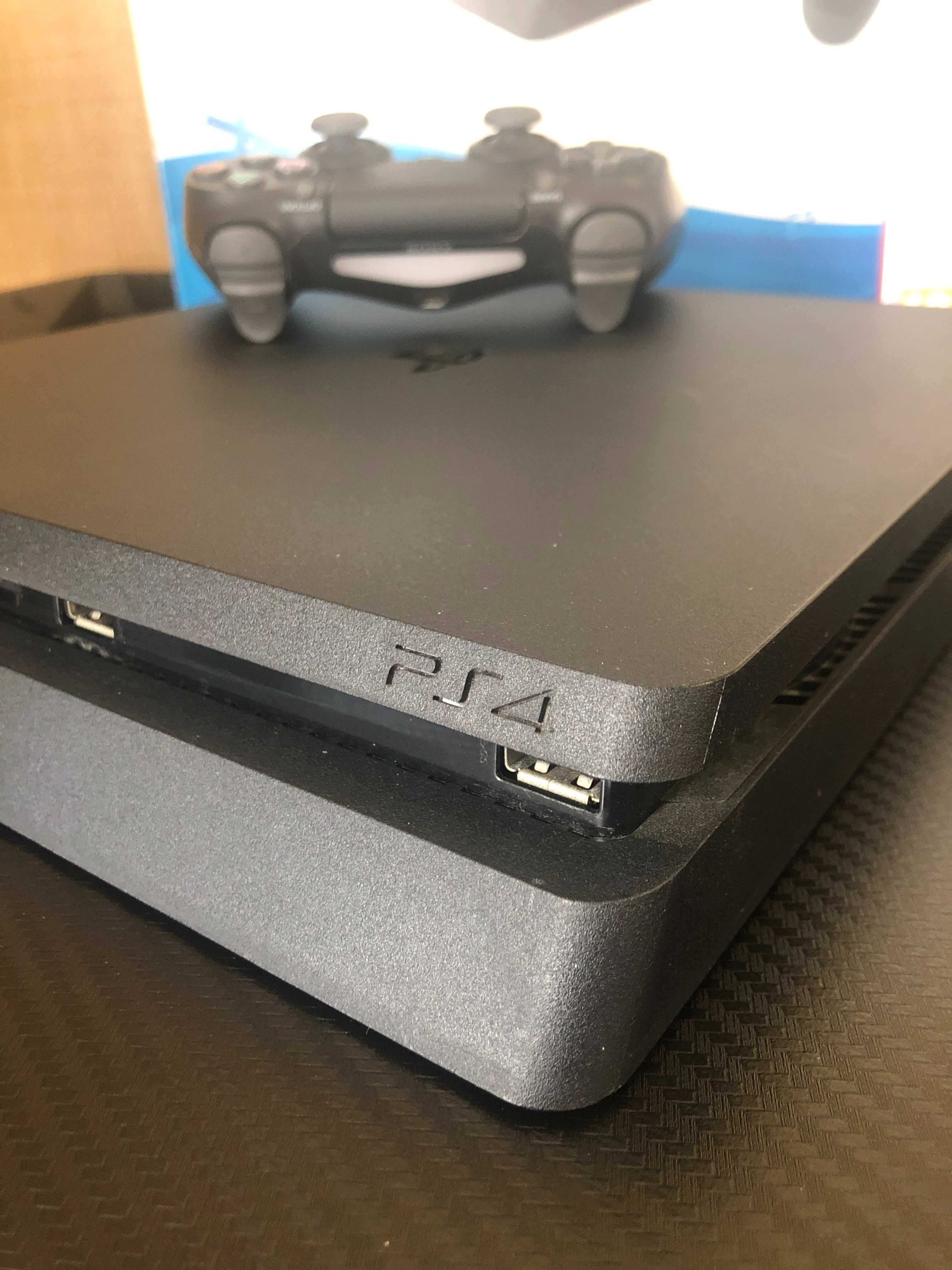 Sony Playstation 4 Slim (PS4) на 1Tb + Диск BloodBorne в подарунок