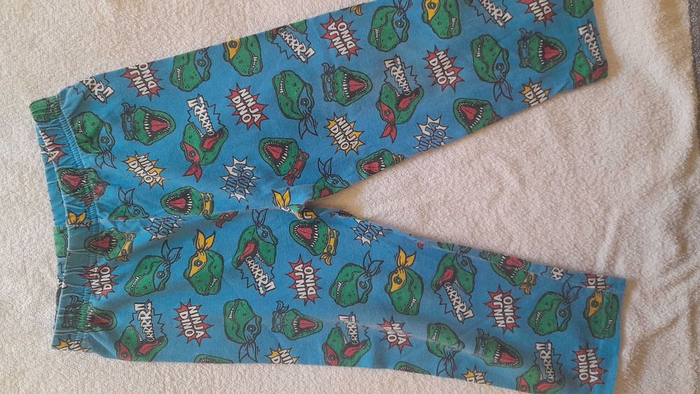 Roupa e conjuntos criança