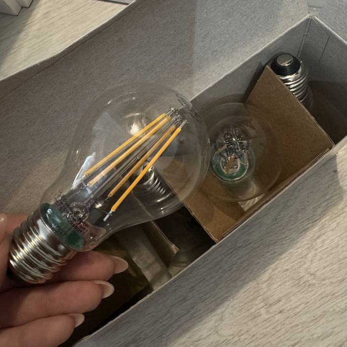 LED лампа OSRAM Value Classic Filament A60 6W E27 2700K 220-240V