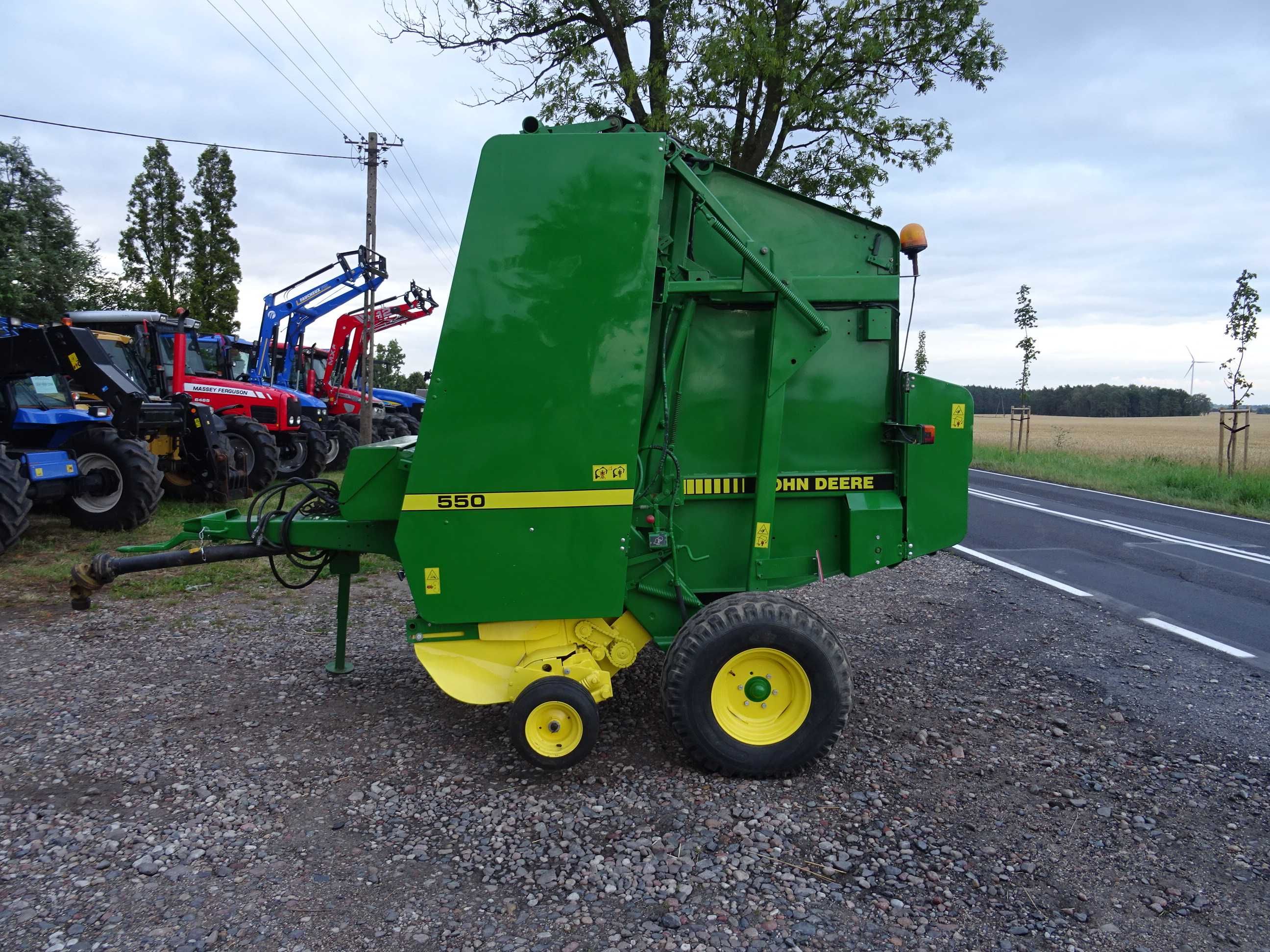Prasa John Deere 550 siatka sznurek