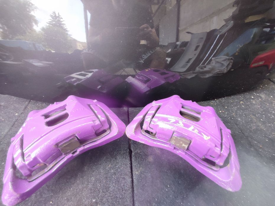 Супорта Ауді А4 б7 передні Ауді А4 В7 супорта