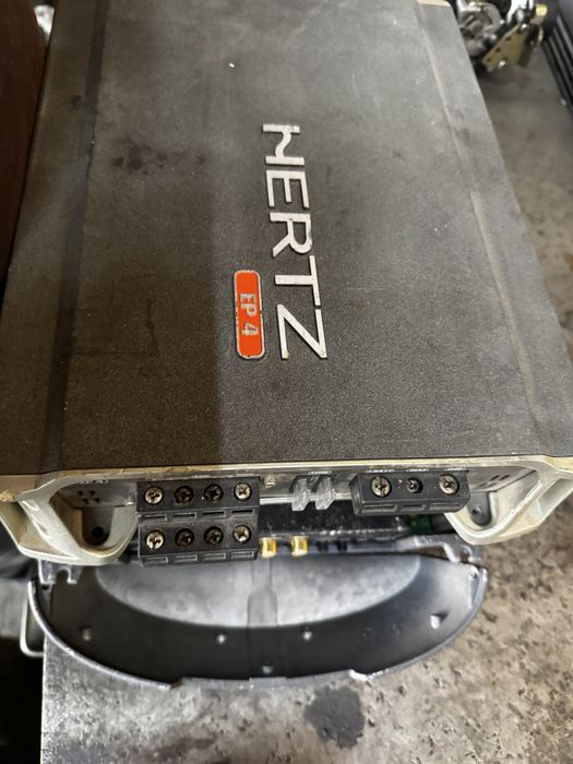 Wzmacniacz samochodowy Hertz ep4