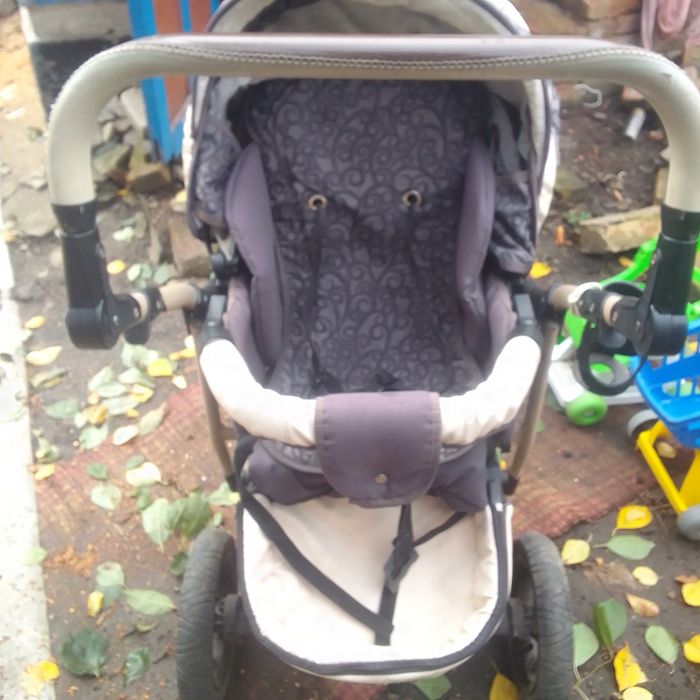 Коляска в хорошем состоянии
