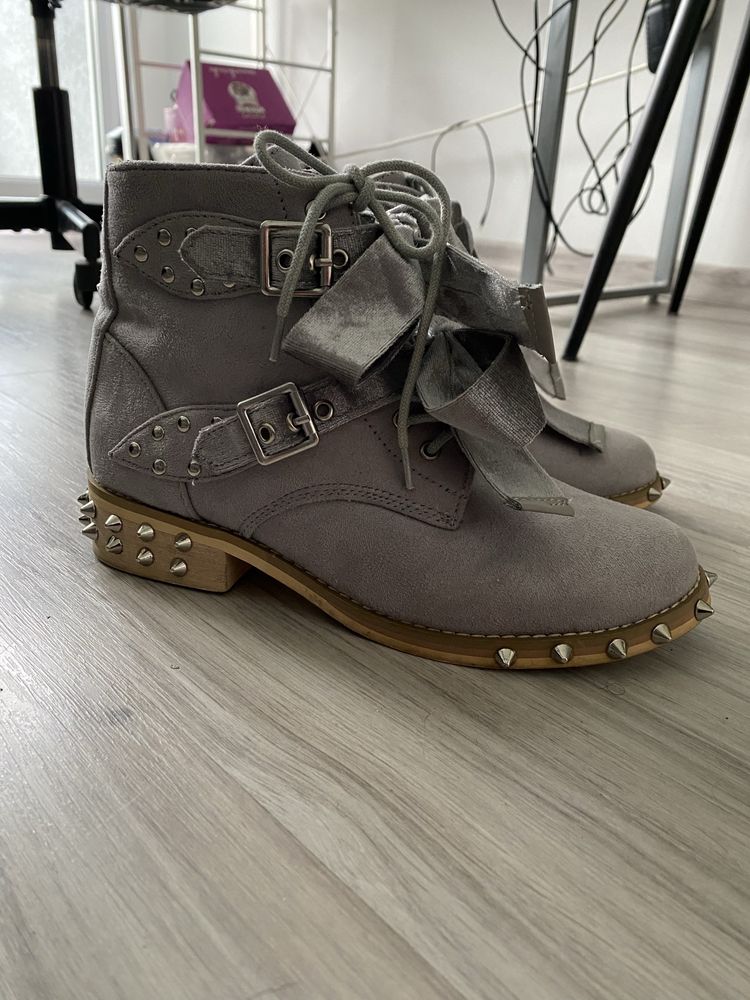 Botki buty Lu Boo 38 z ćwiekami zamszowe szare sztyblety