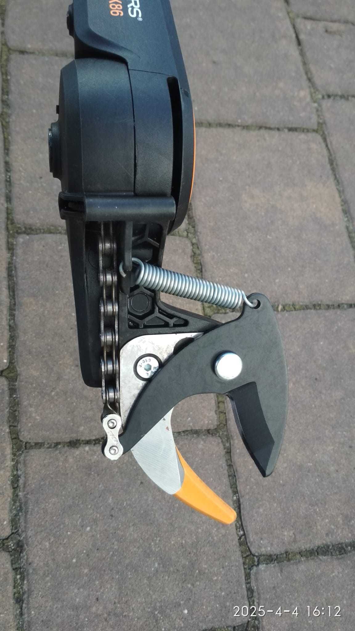 Sekator teleskopowy Fiskars