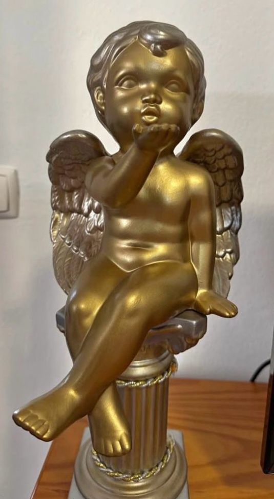 Anjo Dourado e prateado