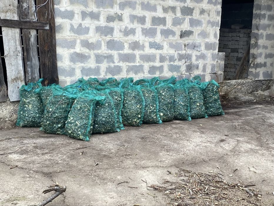 Подрібнення гілок, утилізація гілок, дробилка