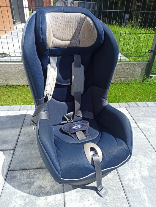 Fotelik samochodowy Chicco 9-18 kg