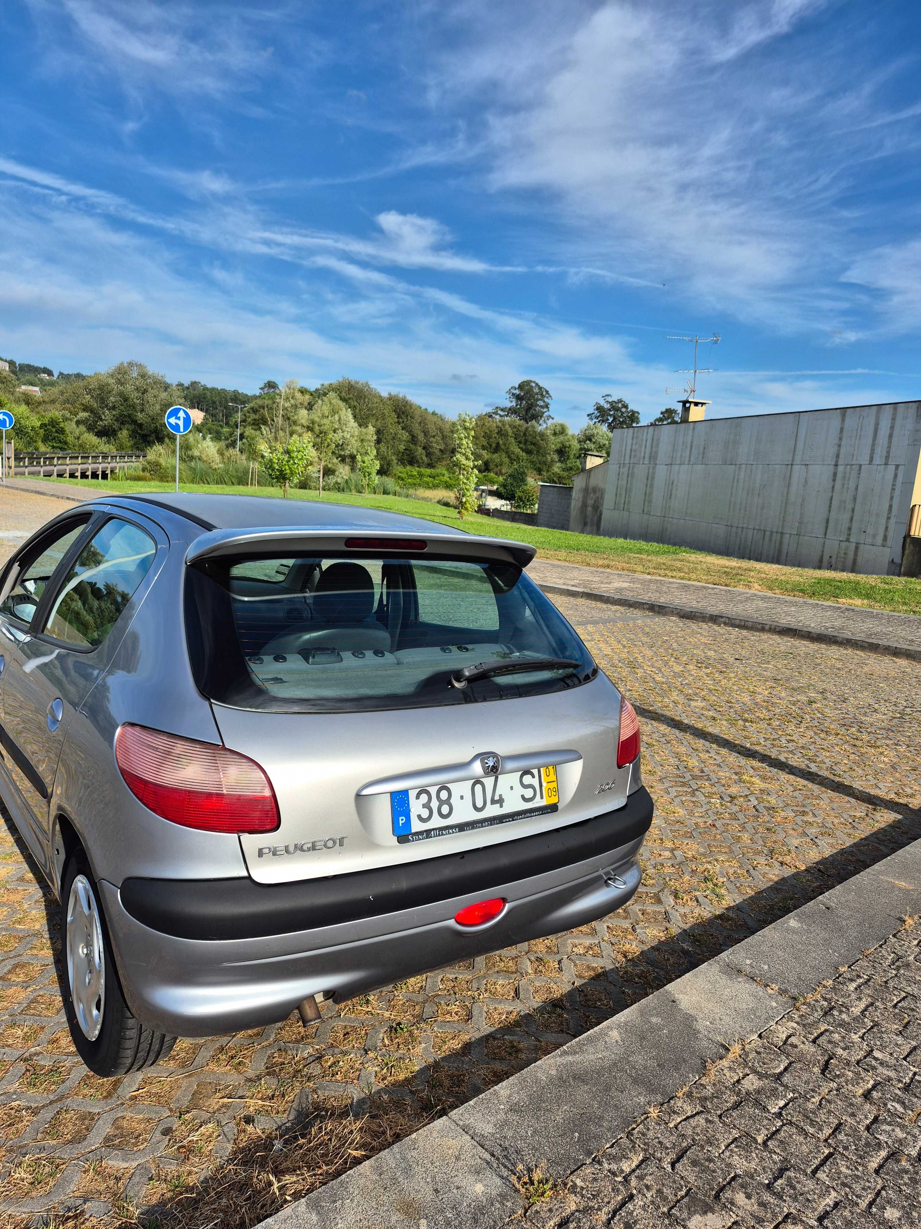 Peugeot 206 1.1 gasolina