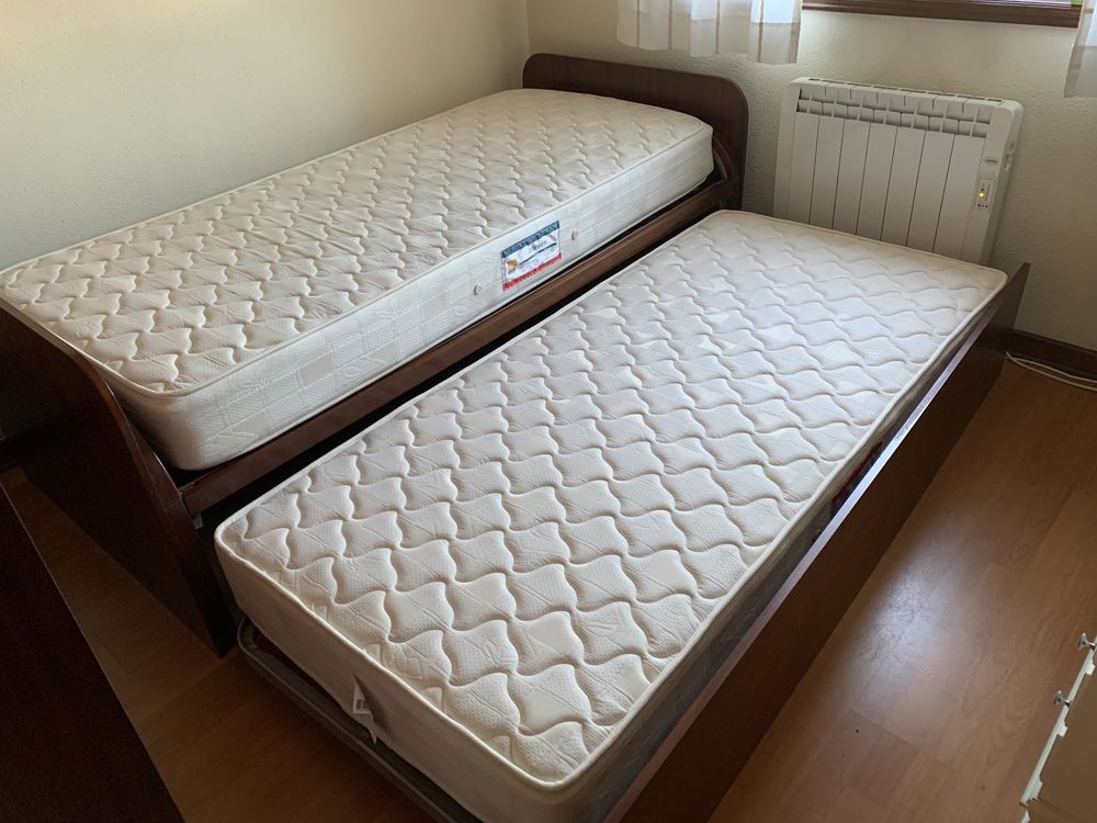 Cama individual com cama dupla