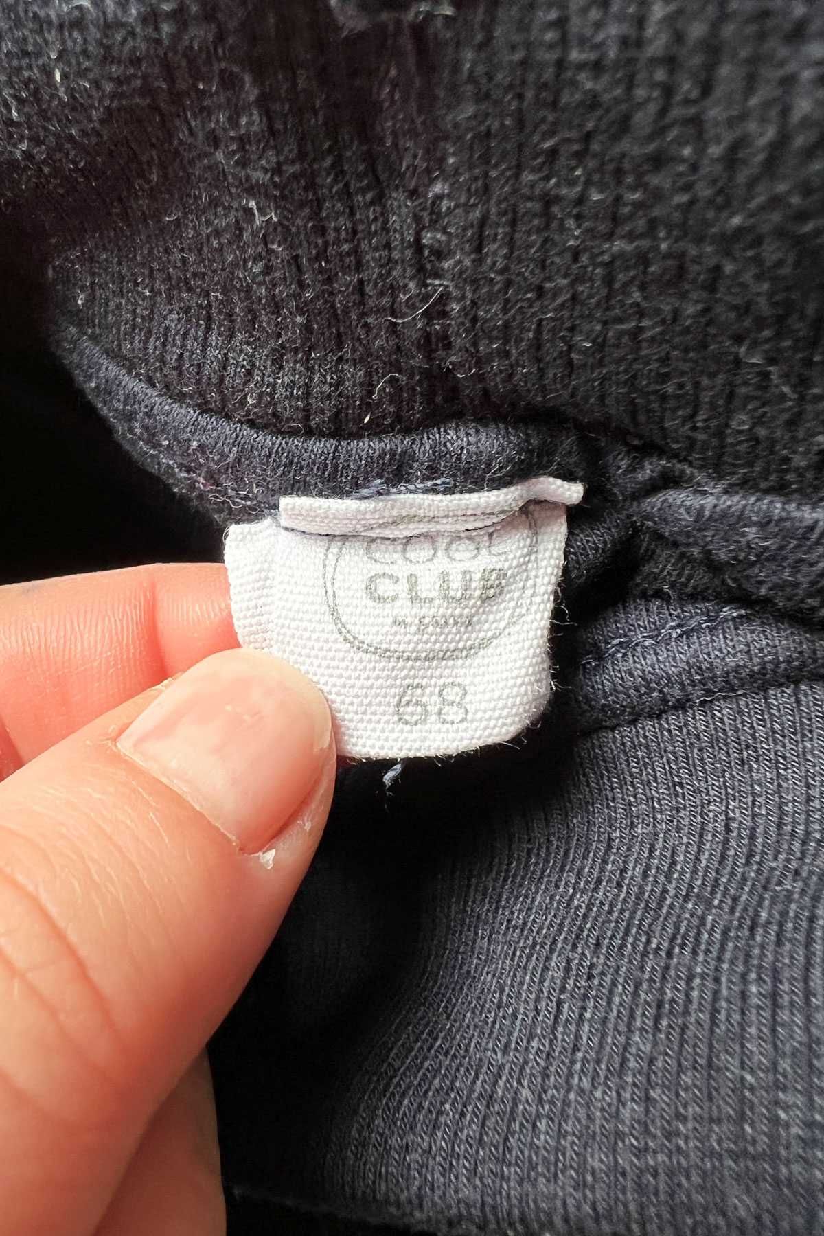 Cool Club chłopięce granatowe grubsze spodnie dresowe rozm. 68 cm