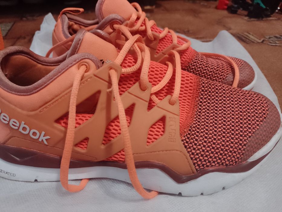 Кросівки рібук 39 розмір