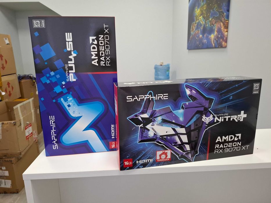 Відеокарта Sapphire Radeon RX 9070 XT 16GB PULSE (11348-03-20G)