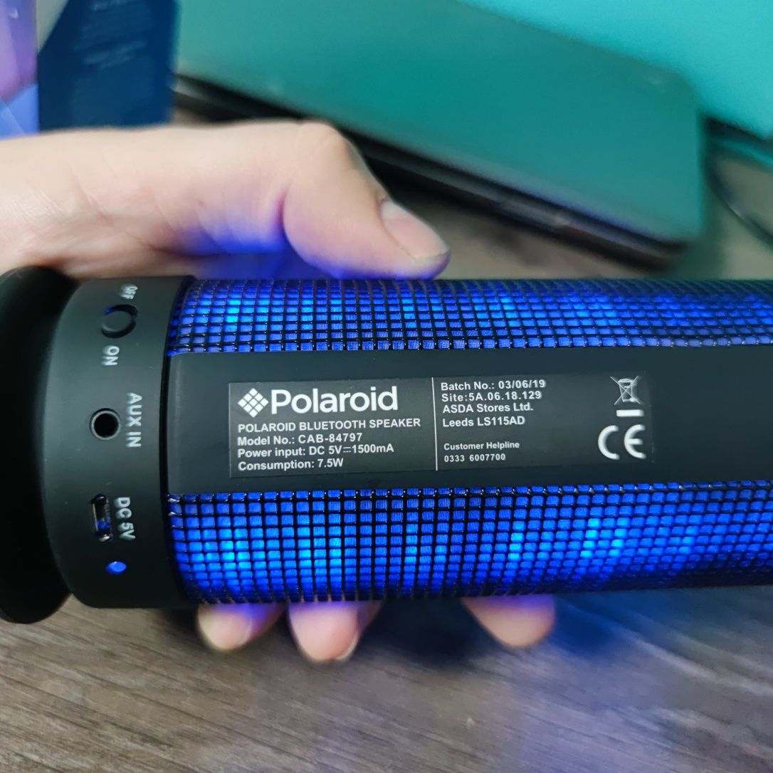 Портативна акустична система Polaroid із LED підсвіткою