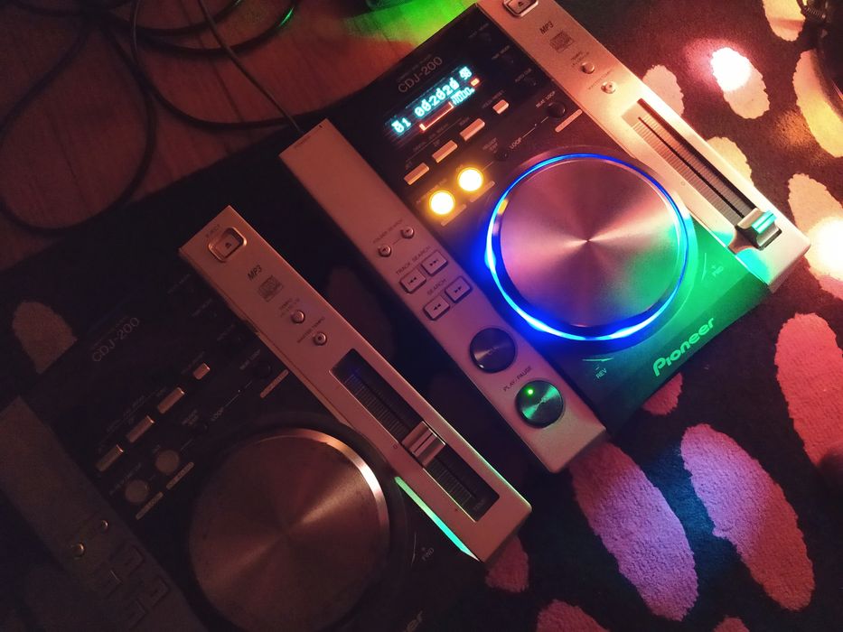 CDJ 200 Pioneer - Como novos!