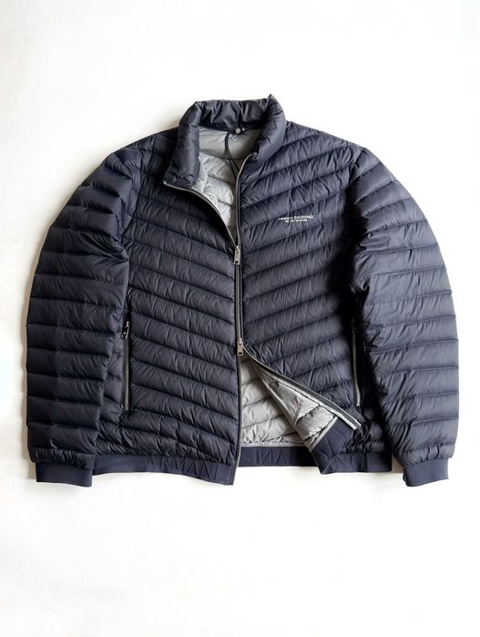 Чоловічий пуховик синього кольору armani розмір XXL