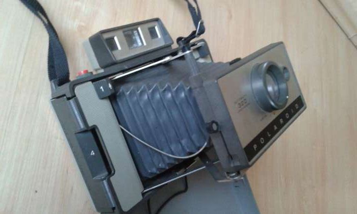 Zabytkowy Polaroid 320
