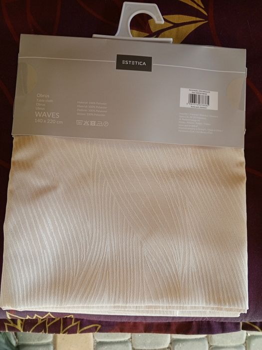 Obrus na stół beżowy